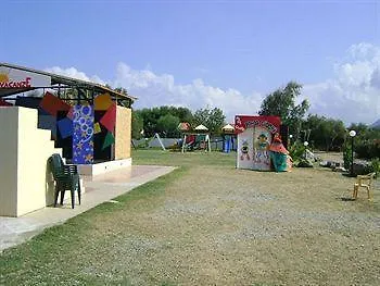 فندق Vmhotel Napeto Dog Village 3*